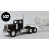 Peterbilt 379 1:32 - New Ray  Peterbilt 379