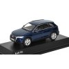 Audi Q5 modrá 2016 1:43 - Spark Model  Audi Q5 - kovový model