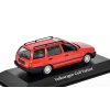 Volkswagen Golf III Variant 1997 červený 1:43 - MAXICHAMPS  VW Golf 3 Variant 1997 - kovový model auta