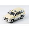Toyota Land Cruiser LC95 Ivory Bond RHD 1:64 - BM Creations  Toyota Land Cruiser - kovové modely