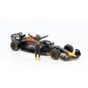 Oracle Red Bull RB19 2023 #1 + figurka Max Verstappen 1:24 - Bburago  Red Bull F1 RB19 2023 - kovový model auta