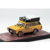 Range Rover Classic Camel Trophy 1982 zaprášený 1:64 - INNO Models  Land Rover Classic - kovový model