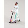 Figurka Hamilton Skate Scooter 2016 1:43 - Cartrix  Hamilton Skate Scooter - miniaturní figurka