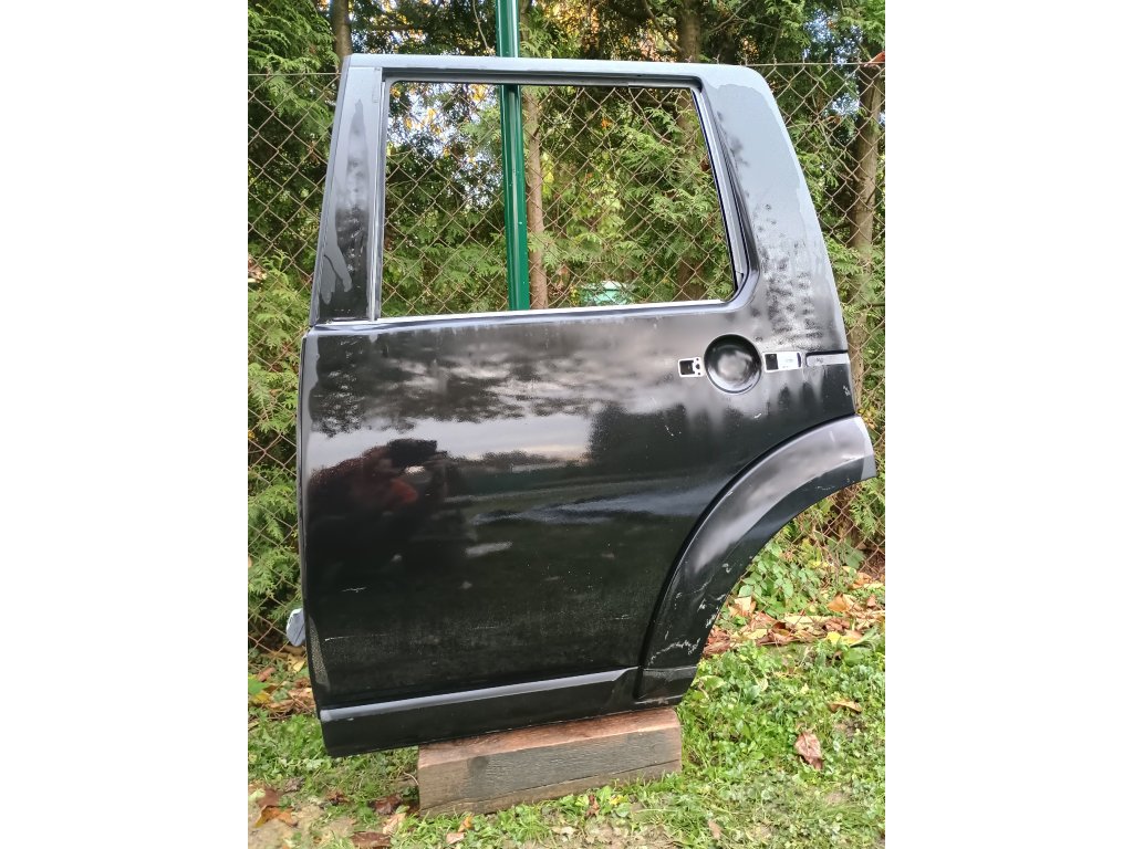 Levé zadní dveře Discovery 4 (skelet)