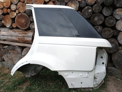 Levý zadní bok Range Rover Sport (2010)