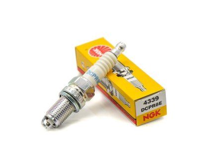 dcpr8e spark plug
