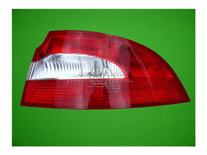 Zadní světlomet, lampa Superb II sedan pravá