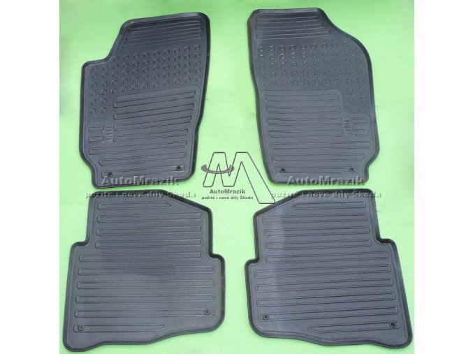 automrazik DCC400001 Gumové koberce sada Fabia I
