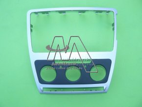 automrazik 1Z0858069BE Krycí rámeček ovladačů a rádia Škoda Octavia II 2009 vozy s automatickou klimatizací