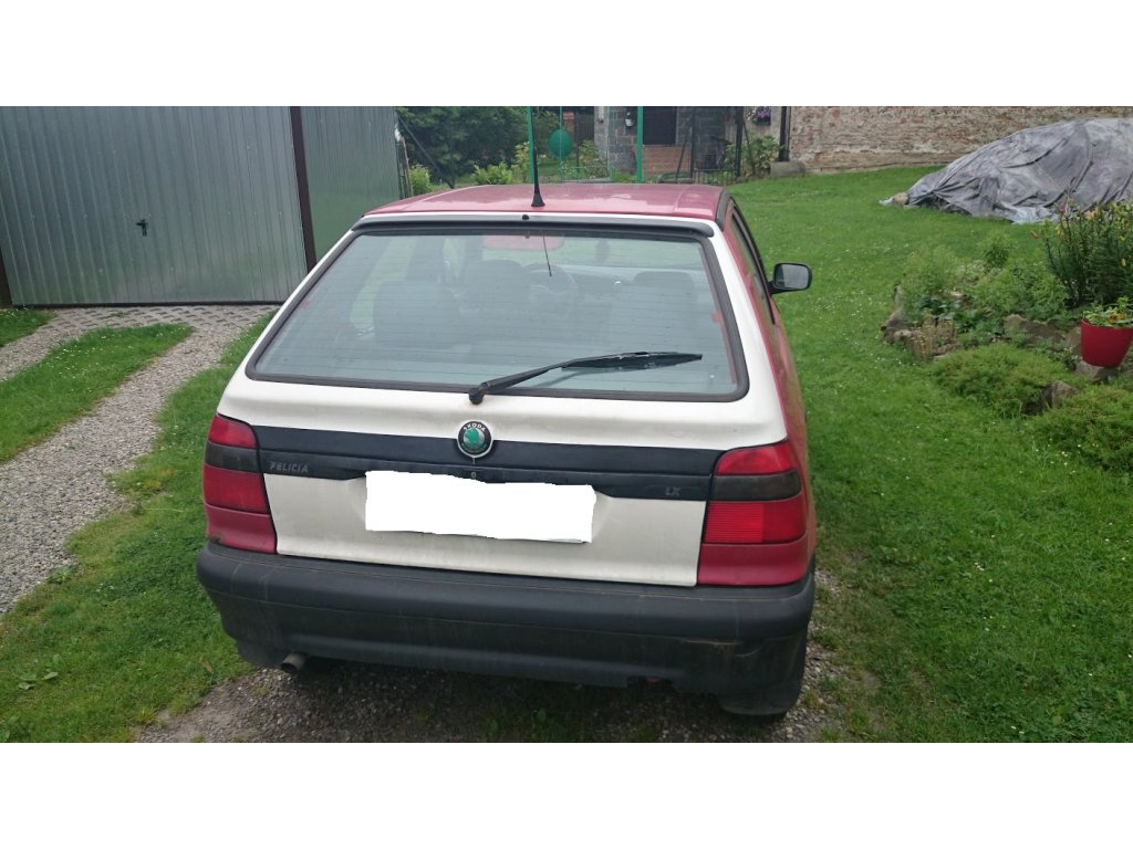 Lišta na páté dveře Škoda Felicia 1994-2001 - horní