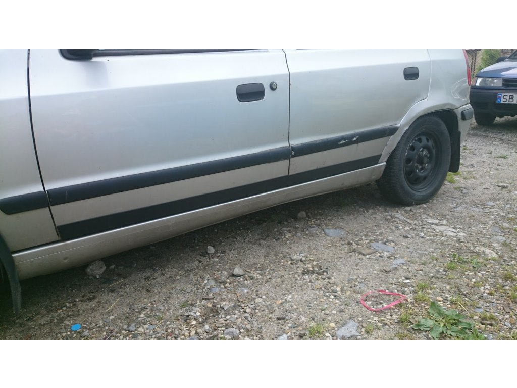 Spodní lišta na boční dveře Škoda Felicia 1994-2001