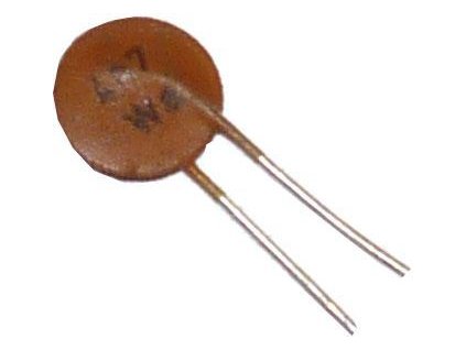 4n7/63V SK73444, keramický kondenzátor