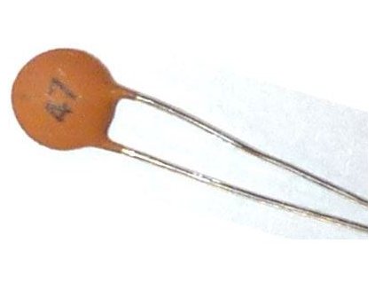 47p/50V Super-Cap, RM=2,54, keramický kondenzátor