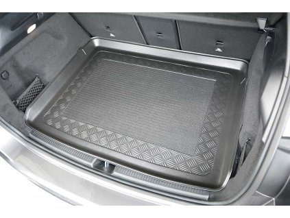 Mercedes B W 247 5D 19R horní kufr