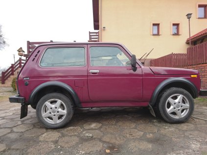 Plastové lemy Lada Niva 1976-2010 bez lišty