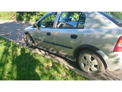 Lemy blatníku zadní Opel Astra G hatchback / sedan 1998-2009