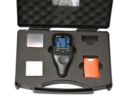 Přístroj pro měření tloušťky laku CM8806FN