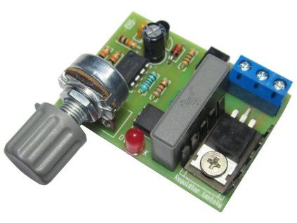 w812