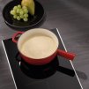 KELA Pánev na sýrové fondue litinová CALIDO 1,8 l červená KL-16622