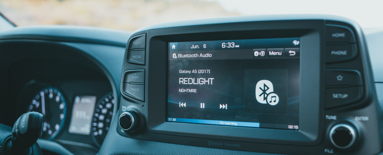 Co znamená u autorádia funkce Bluetooth?