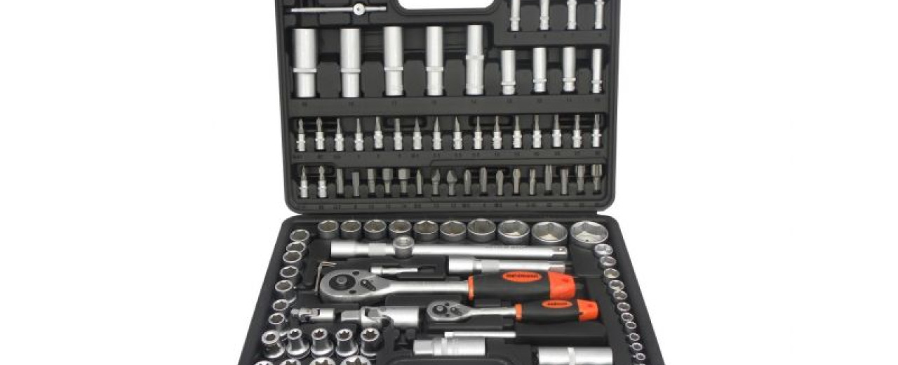 Robustní a Kompletní: Sada Nářadí GEKO G10151 pro každého Kutila