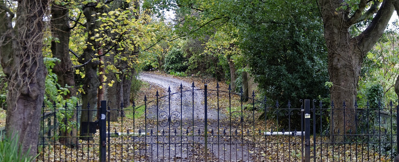 Pohony pojezdových vrat