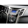 Hyundai i30 II 12 interier s OEM autoradiem
