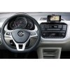 VW Up 17 interier s OEM autoradiem