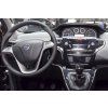 Lancia Ypsilon 2011 2024 interier s OEM autoradiem