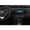 Toyota Corolla 14 17 interier s OEM autoradiem 5