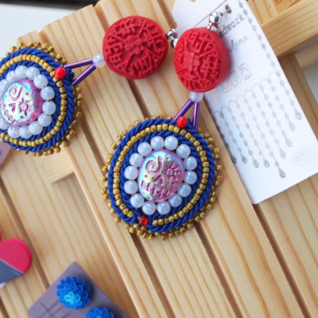 Korálkové náušnice Czech Beadwork
