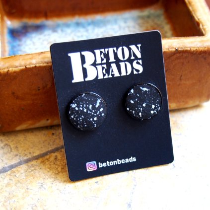 Černobílé betonové náušnice Beton Beads