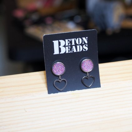 Betonové náušnice se srdíčkem Beton Beads