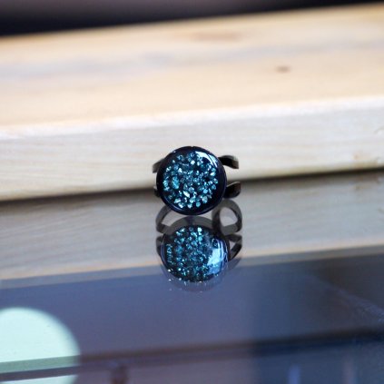 Betonový prsten Beton Beads zelená sklíčka