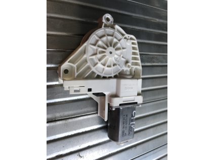 8K0 959 802 A motorek  Škoda Superb II