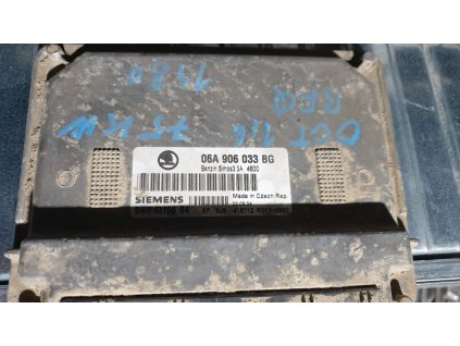 Řídící jednotka motoru Škoda 06A 906 033 BG