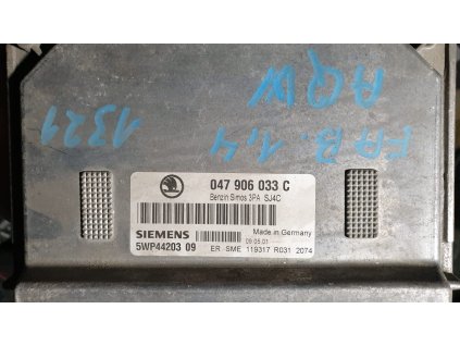 Řídící jednotka motoru Škoda 047 906 033 C