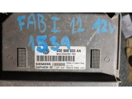 Řídící jednotka motoru Škoda 03E 906 033 AN