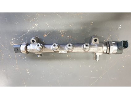 Railová lišta Škoda Octavia III 057 130 764 AB, 04L 906 054, 04L 089 D