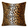 Poťah na vankúš leopard pre výrazný exotický dekor na sedačku