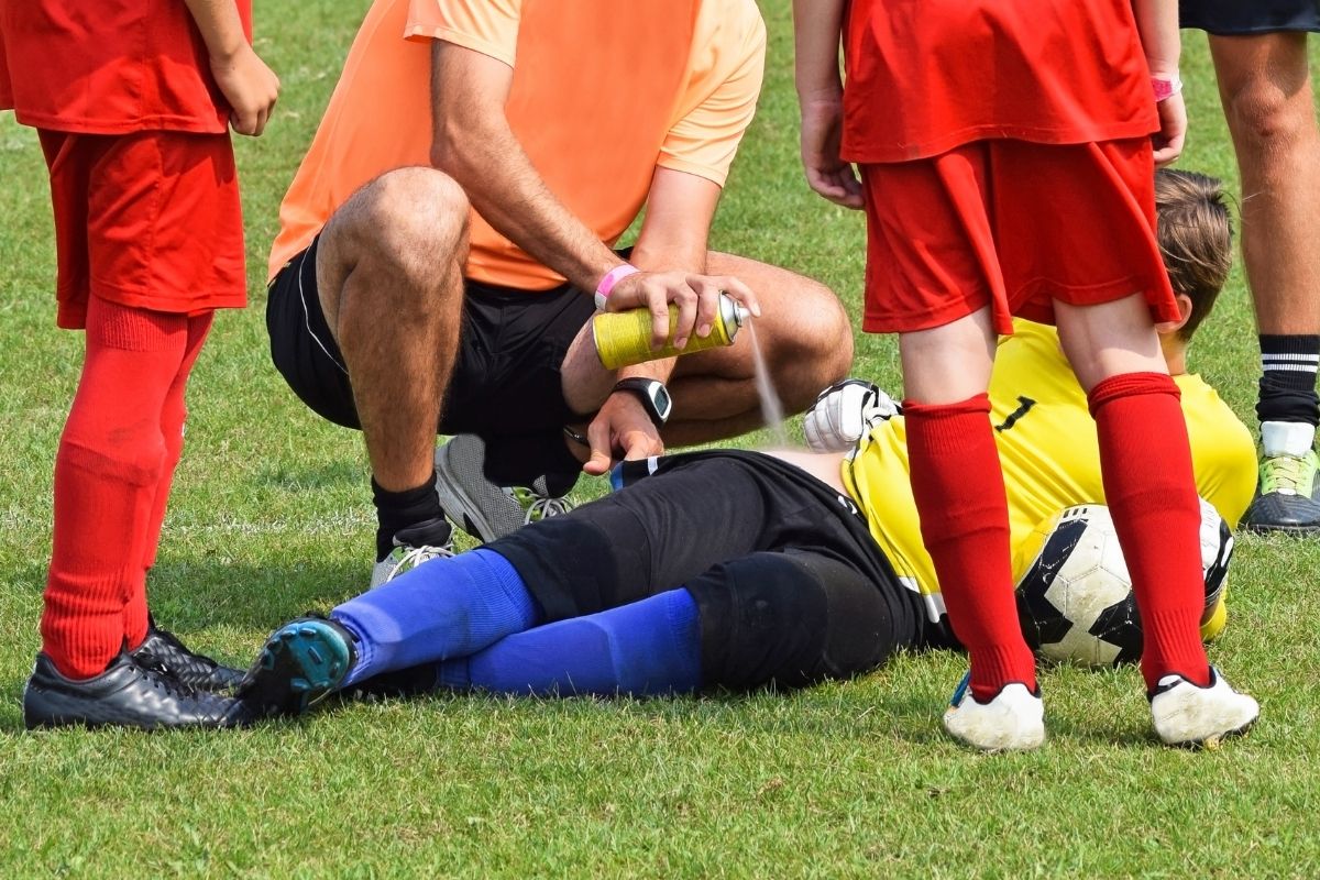 Syntetický ľad chladivý spray: Univerzálny pomocník pri športových úrazoch