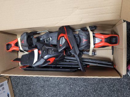Vázání Atomic FT 12 GW
