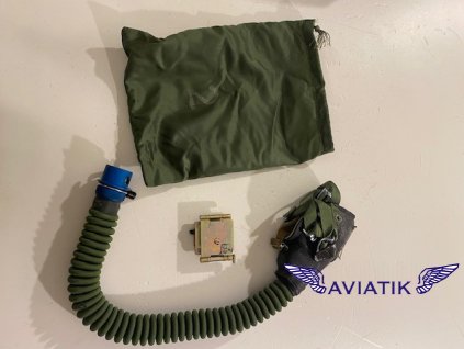 KM-16 kyslíková pilotní maska