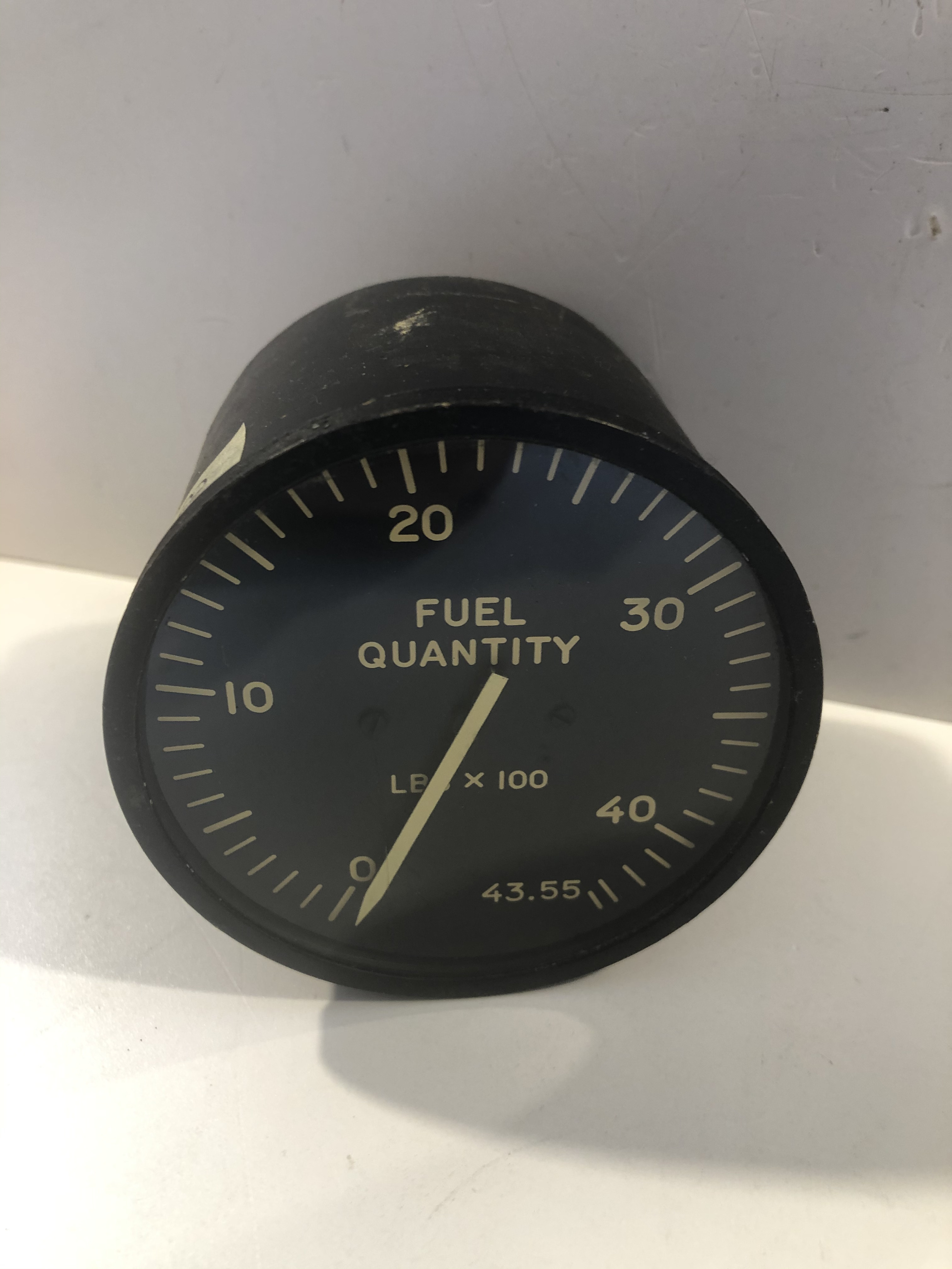 Indicator fuel quantity capacitor