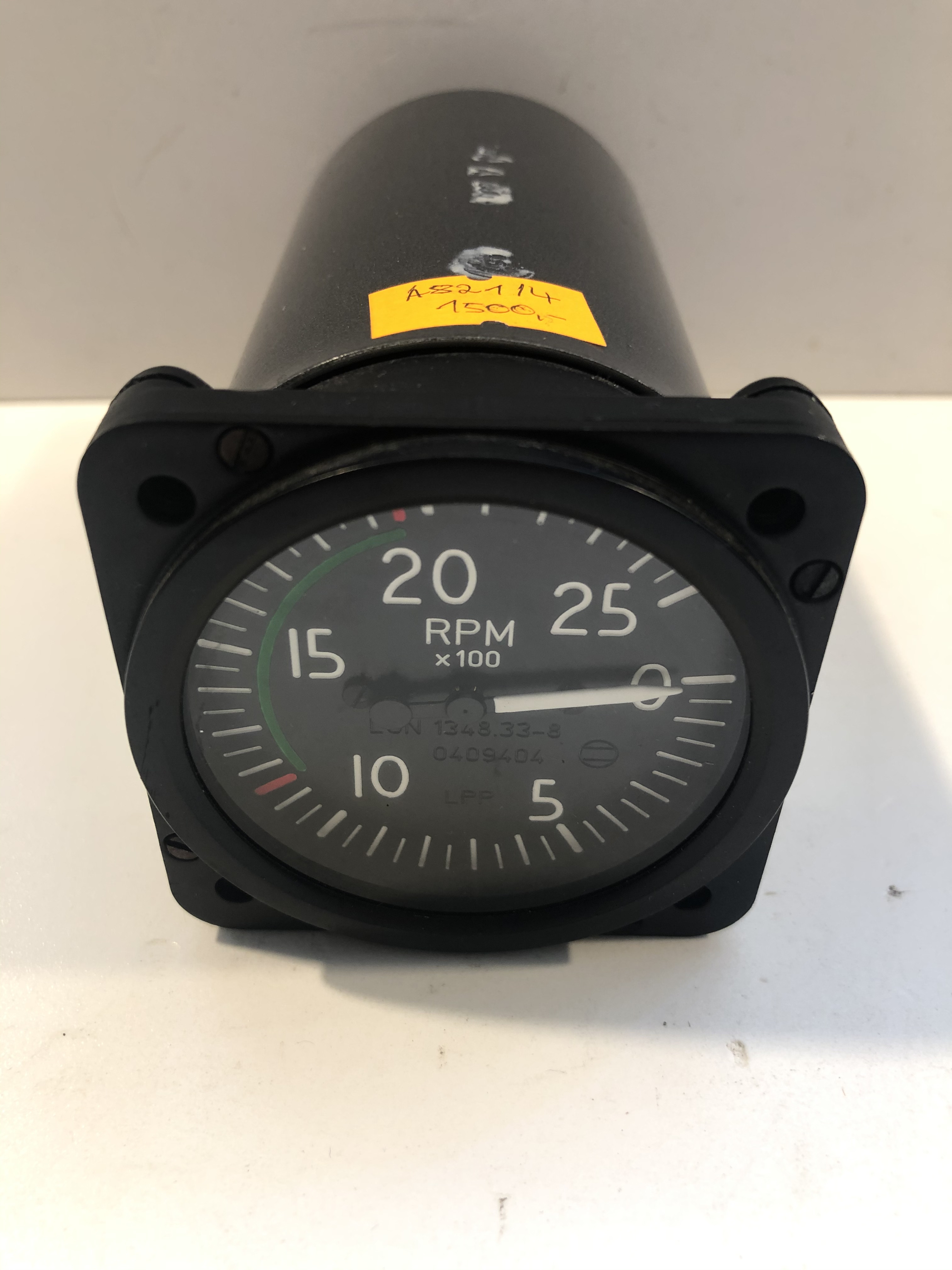 Otáčkoměr L610 LUN 1348.33-8