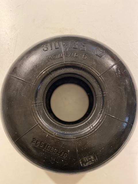 Pneu 310x135