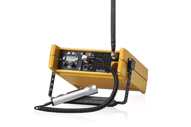 ATR833-II-PC Nosný rám s leteckou radiostanicí ATR833-II-LCD (kompletní sada)