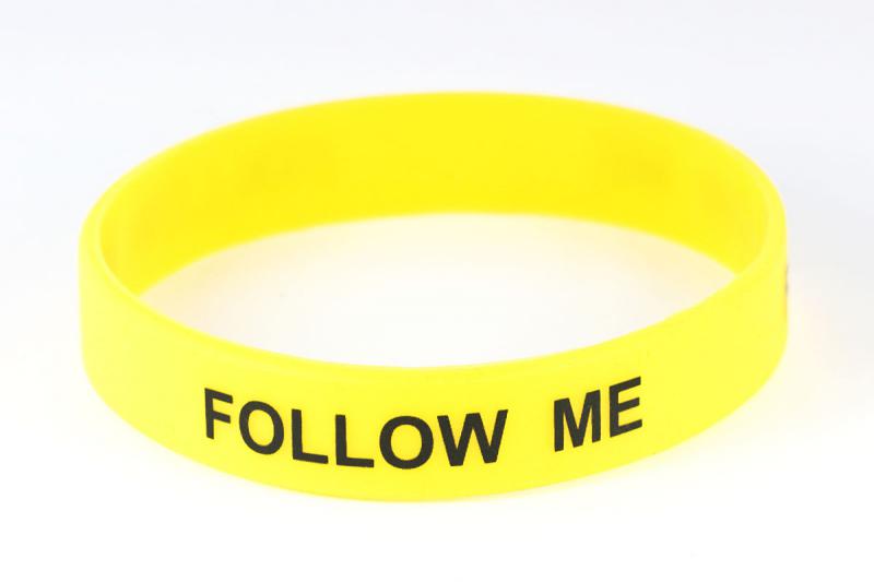 Silikonový moderní náramek FM průměr: 180 mm