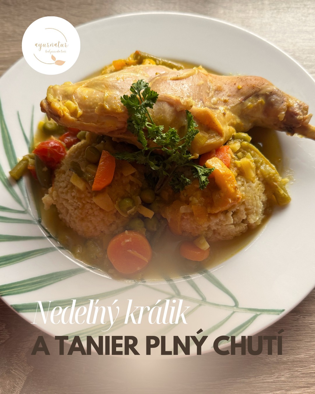 Králičie stehno so sladkokyslou zeleninovou omáčkou a pšenom