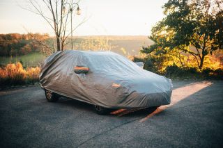 🍂 Rána sú už chladné a jeseň sa hlási o slovo. Dážď, rosa, padajúce lístie či nečistoty dávajú autu poriadne zabrať. 🚗🍁...